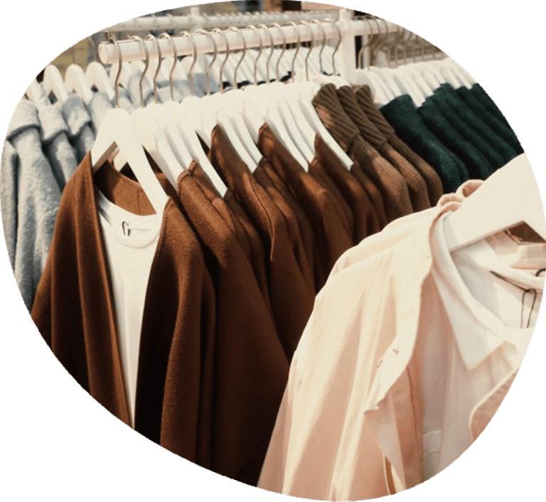 Hangende kleding sorteren